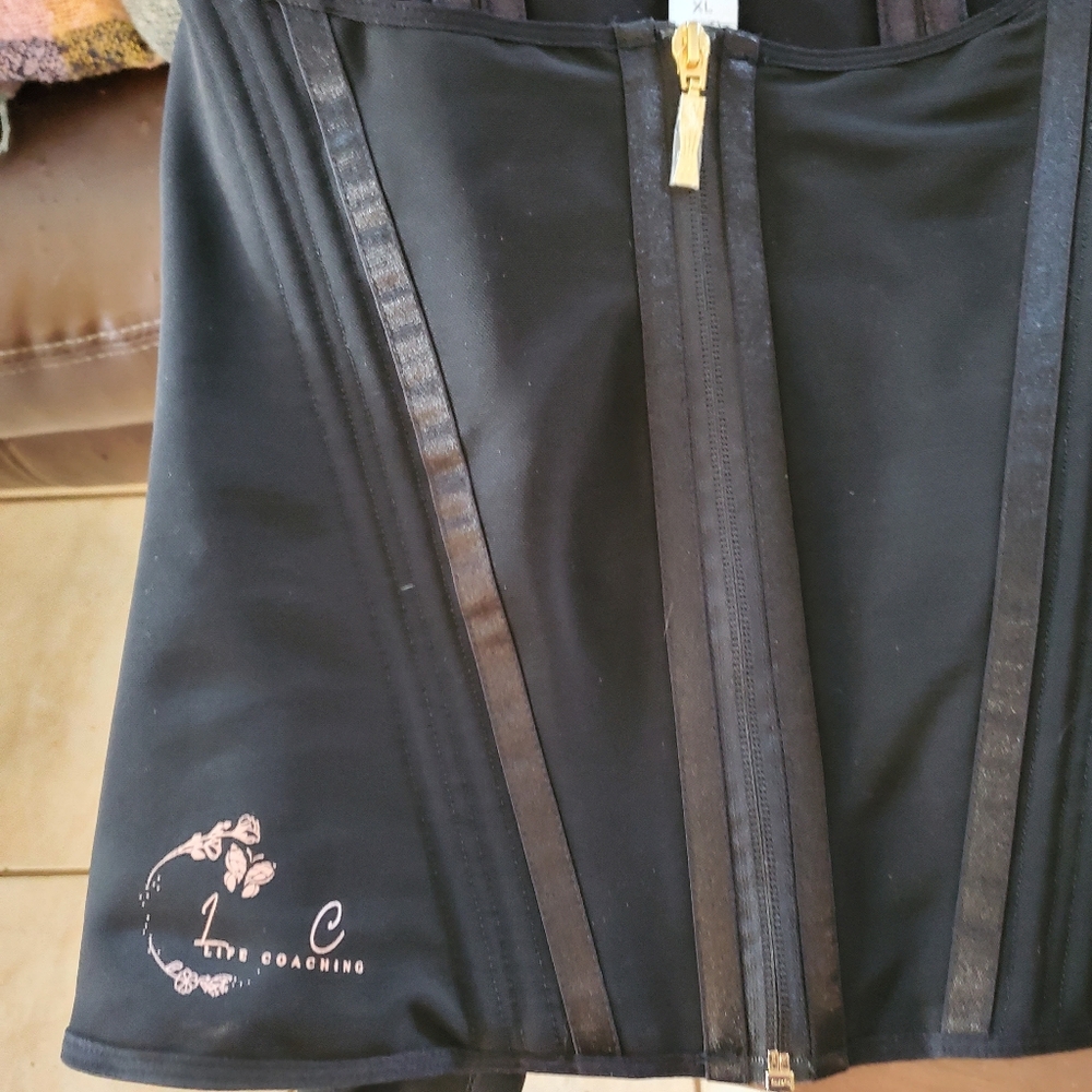 Waist Trainer - image 4